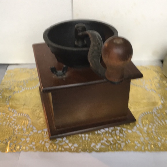 Coffee Mill/Grinder - Picture 5 of 7